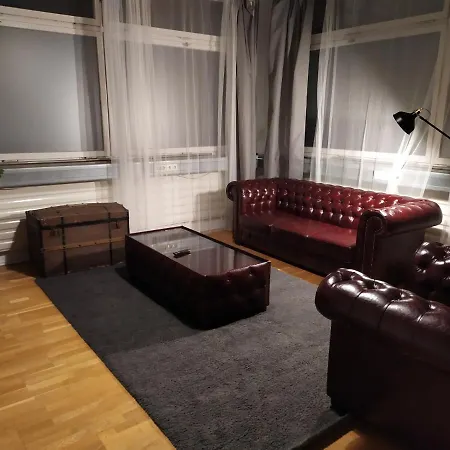 West - Michael Apartment *