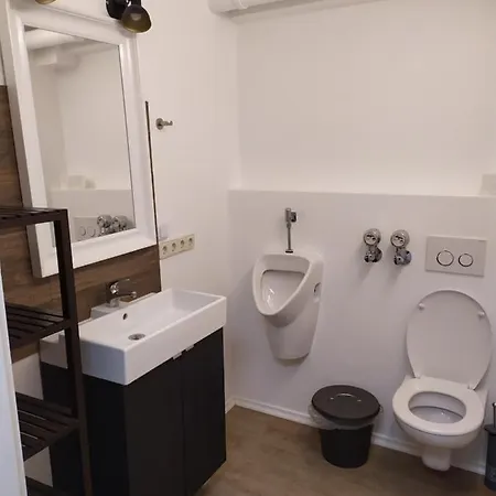 Apartment West - Michael